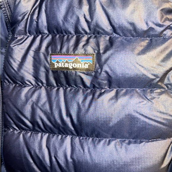 Patagonia Men's Navy Puffer Vest - Picture 2 of 5